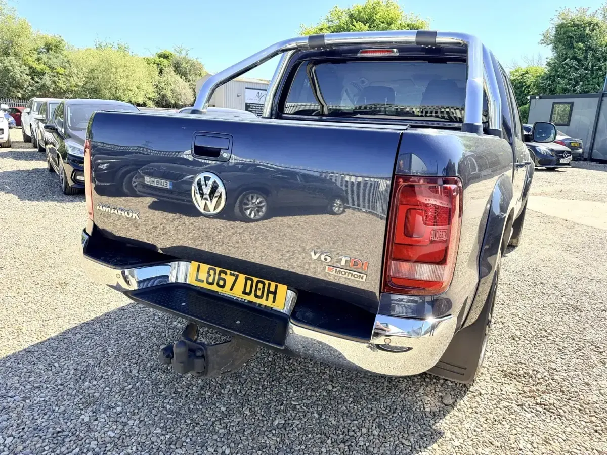 Used VW Amarok Highline 221 HP (162 kW) 2017 Blue Pickup
