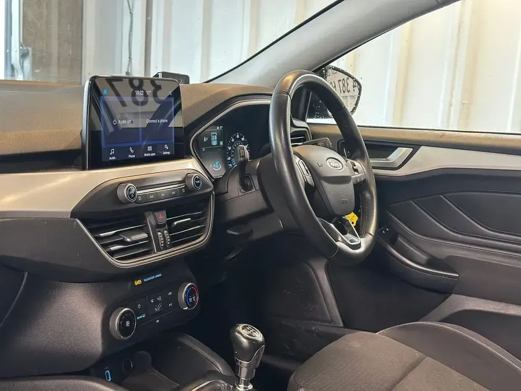 Used Ford Focus Zetec 95 HP (69 kW) 2026 Grey Estate