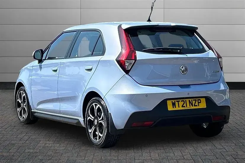 Used MG MG3 Exclusive 106 HP (77 kW) 2021 Brixton blue Hatchback