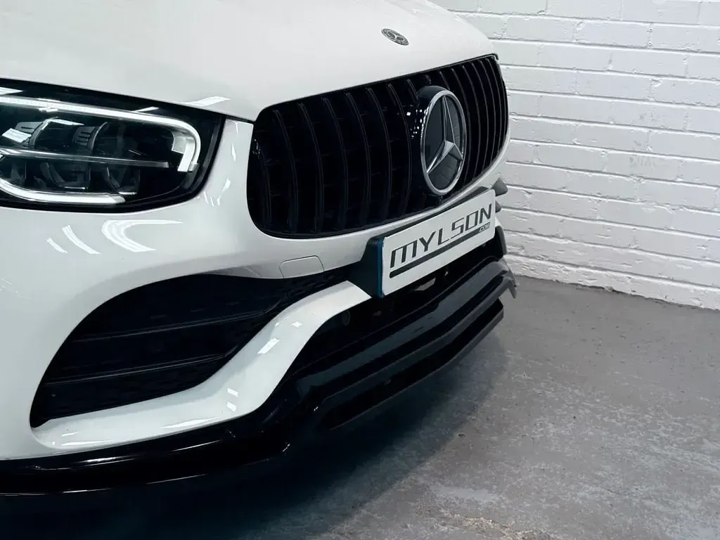 Second-hand Mercedes GLC220 AMG line 194 CP (142 kW) 2019 Alb Break