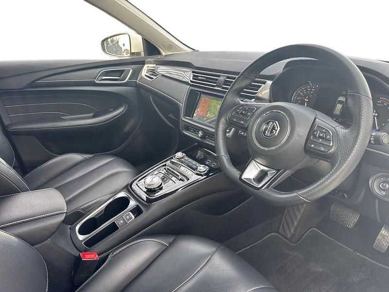 Used MG MG5 EV Exclusive 114 kW (156 HP) 2021 White Estate