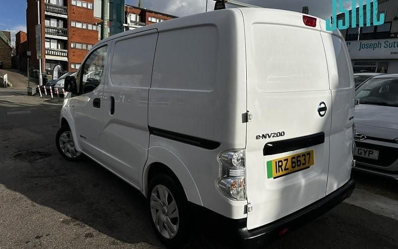 Used Nissan e-NV200 Acenta 80 kW (109 HP) 2016 MPV