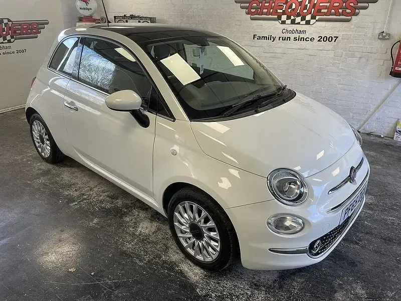 Gebraucht Fiat 500 Lounge 69 PS (50 kW) 2016 Weiß Kleinwagen