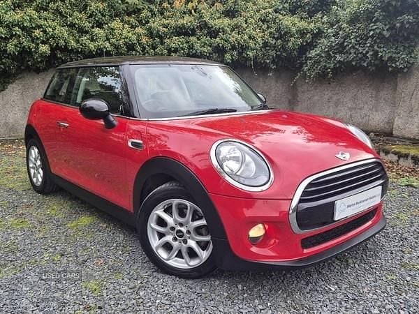 Red Used 2018 Mini Cooper Hatch Hatchback | £9,490 (Super price) - Image 1/4