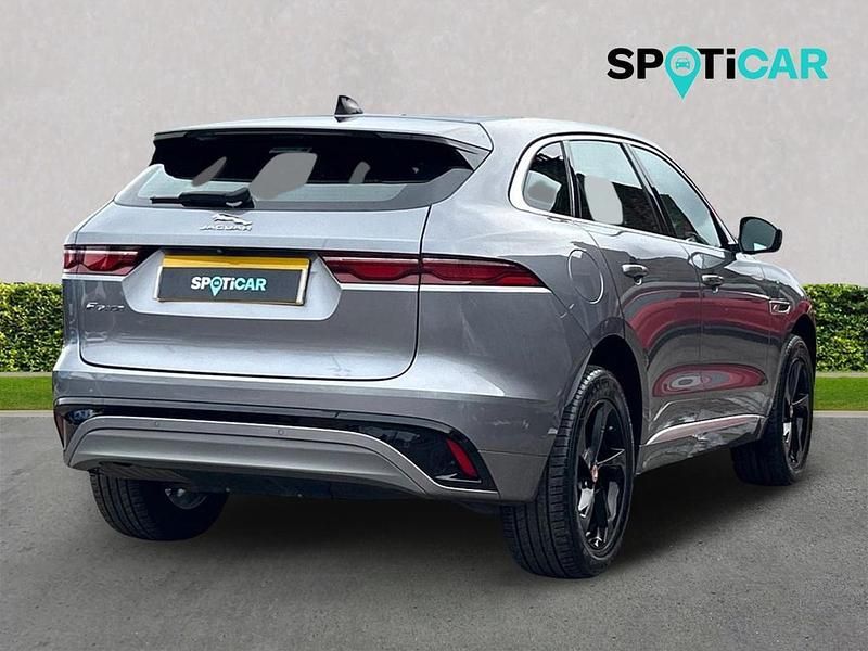 Begagnad Jaguar F-Pace R-Dynamic 161 HK (118 kW) 2021 Grå SUV