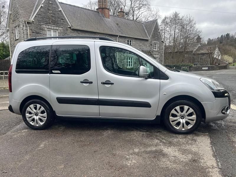 Used Citroën Berlingo XTR 2015 Silver MPV