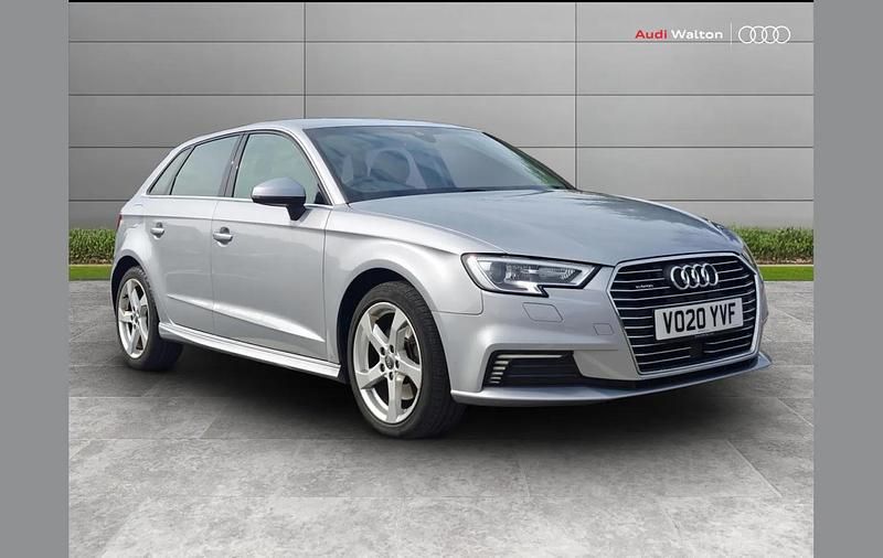 Used Audi A3 e-tron Advanced 204 HP (150 kW) 2020 Silver Hatchback