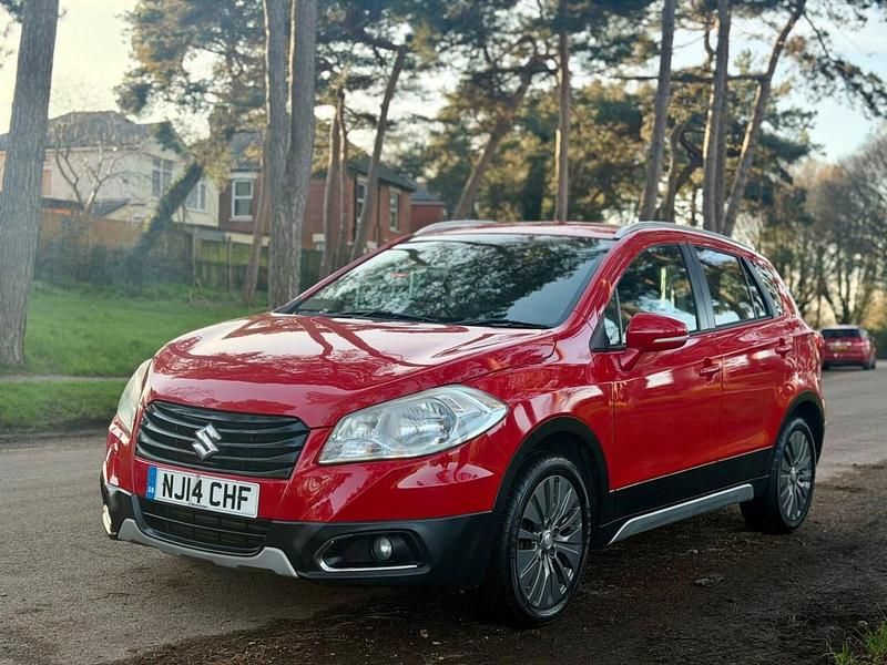 Used Suzuki SX4 S-Cross SZ4 120 HP (88 kW) 2014 Red Hatchback
