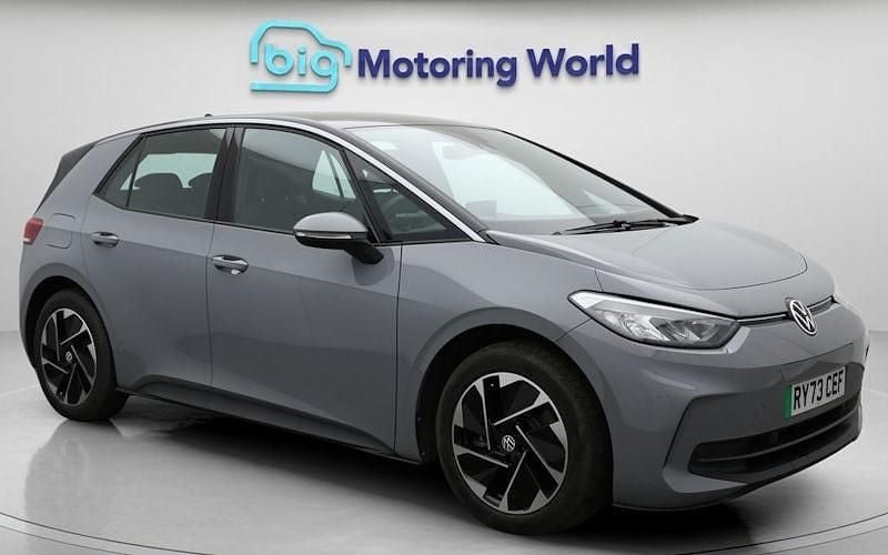 Used 2024 VW ID.3 Pro Hatchback | £19,800 (Fair price) - Image 1/4