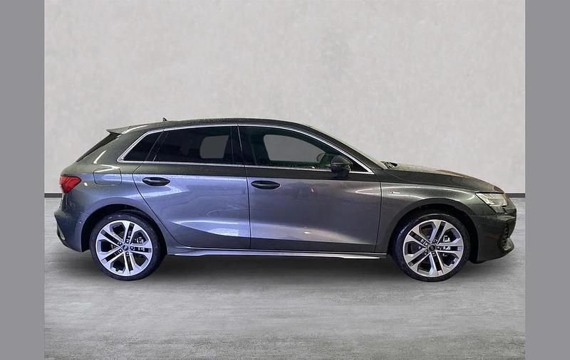 Used Audi A3 e-tron S-Line 200 HP (147 kW) 2026 Blue Hatchback