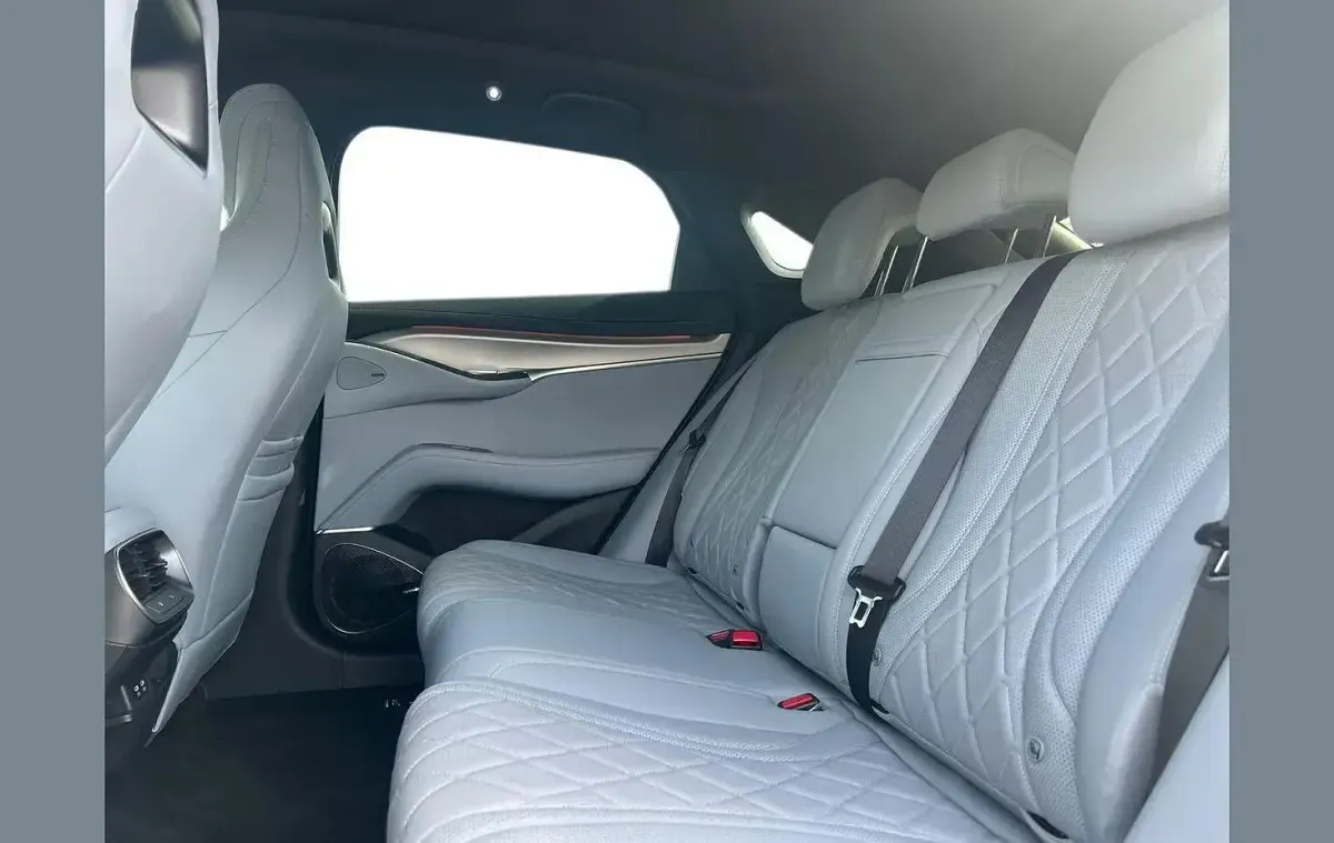 Used BYD Sealion 7 389 kW (530 HP) 2025 Black SUV