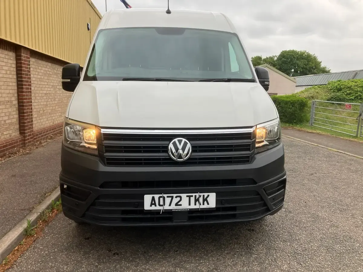 Usado VW Crafter Trendline 140 HP (102 kW) 2022 Branco Van