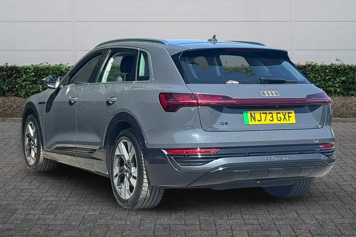 Used Audi Q8 e-tron Sport 250 kW (340 HP) 2023 Grey SUV