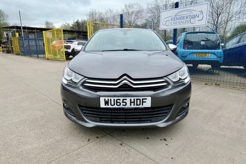 Usado Citroën C4 Flair 100 HP (73 kW) 2015 Cinzento Citadino