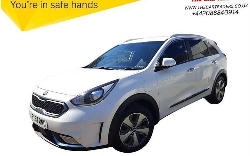 White Used 2017 Kia Niro 3 SUV | £9,888 (Fair price) - Image 1/4