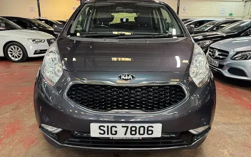 Used Kia Venga 128 HP (94 kW) 2017 Silver Hatchback