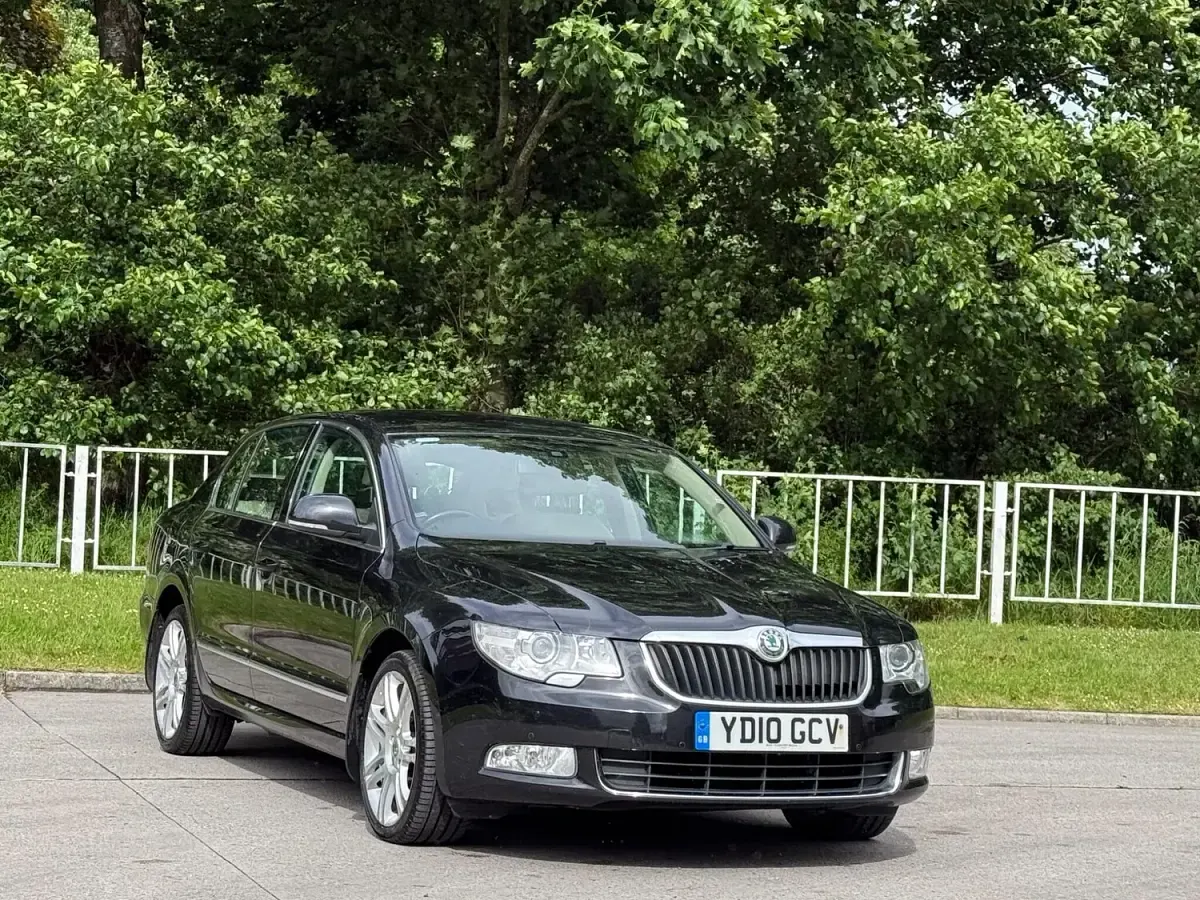 Used Skoda Superb Elegance 170 HP (125 kW) 2010 Black Hatchback