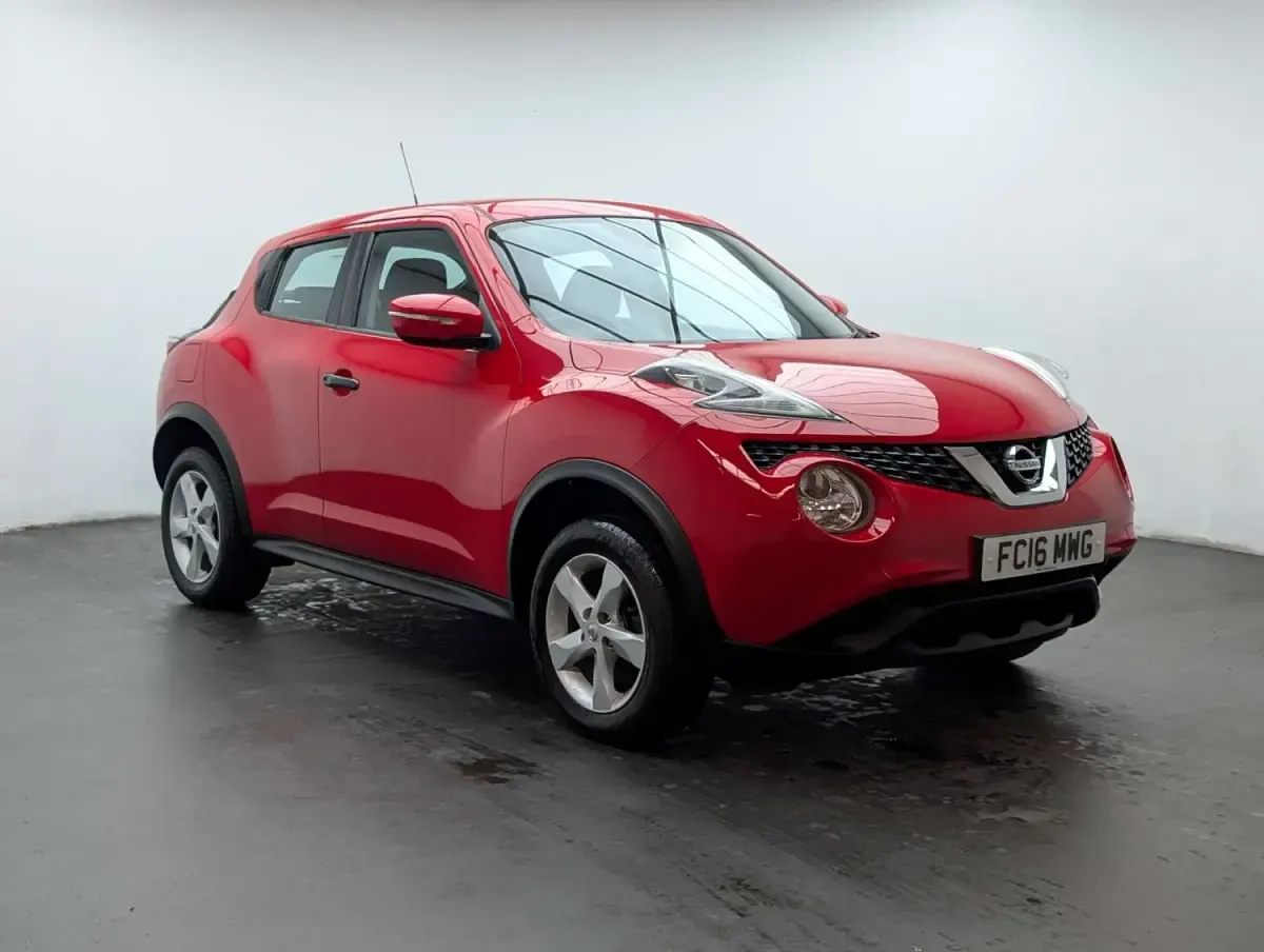 Usado Nissan Juke Visia 94 HP (69 kW) 2016 Vermelho SUV