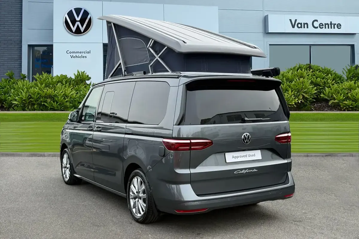 Usado VW California California 2025 Cinzento Van