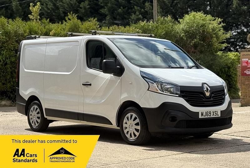 White Used 2019 Renault Trafic Business Van | £7,990 (Super price) - Image 1/2