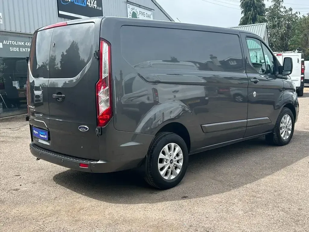 Used Ford Transit Custom Limited 130 HP (95 kW) 2021 Grey Van
