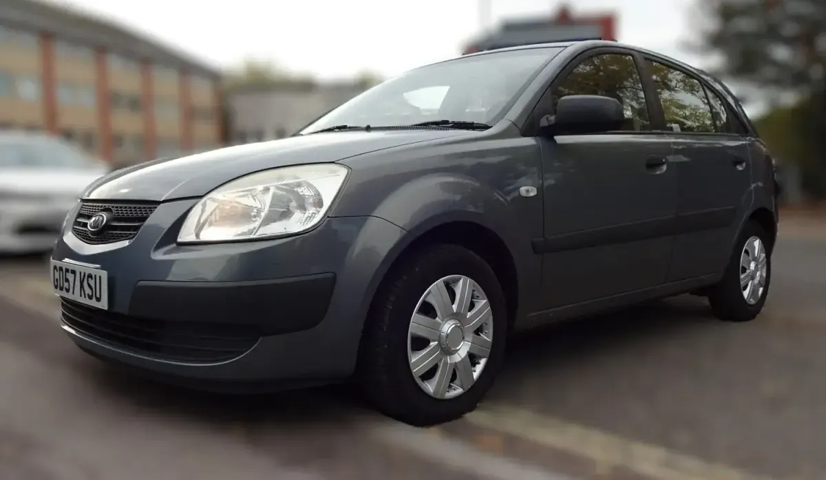 Used Kia Rio 97 HP (71 kW) 2008 Grey Hatchback