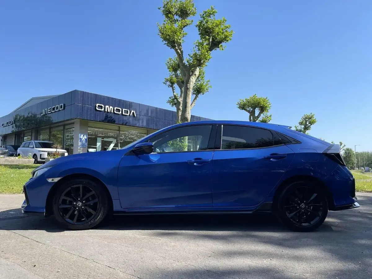 Used Honda Civic Sport 180 HP (132 kW) 2021 Blue Hatchback