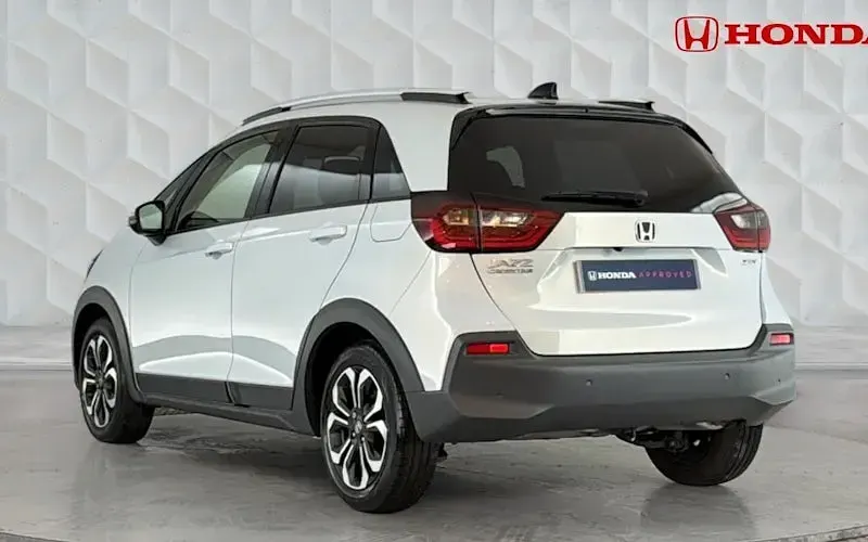 Used Honda Jazz Hybrid 109 HP (80 kW) 2023 Sunlight Hatchback