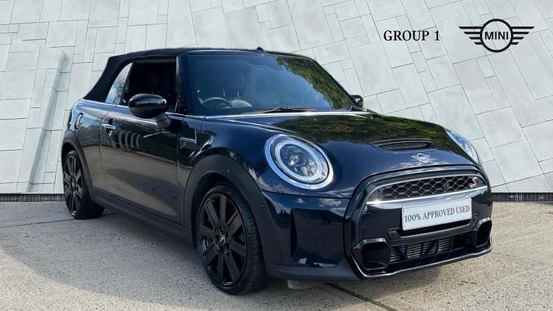 Black Used 2022 Mini Cooper S Exclusive Hatchback | £22,395 (Fair price) - Image 1/4