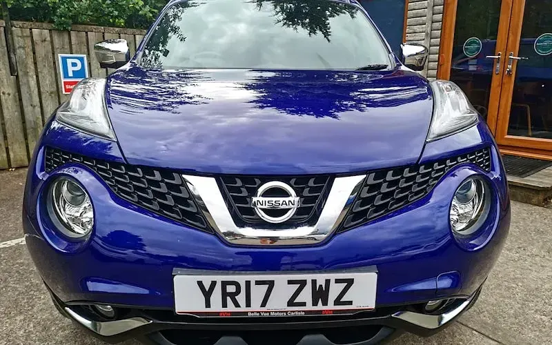 Used Nissan Juke Tekna 110 HP (80 kW) 2017 Blue SUV