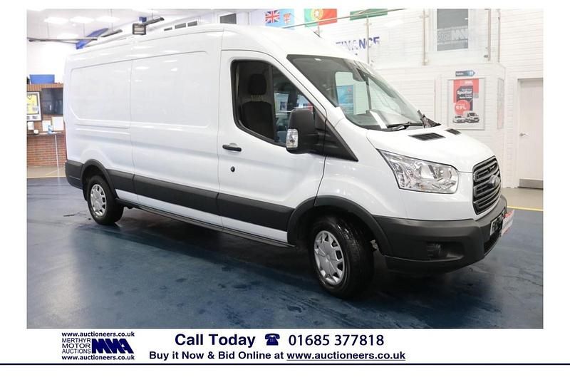 Used Ford Transit 130 HP (95 kW) 2018 White Van