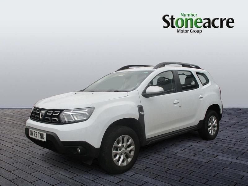 Used Dacia Duster Comfort 100 HP (73 kW) 2022 White SUV