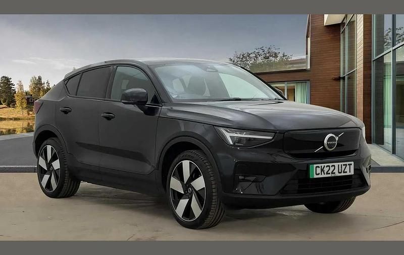 Black Used 2022 Volvo C40 Pro SUV | £25,000 (Fair price) - Image 1/4