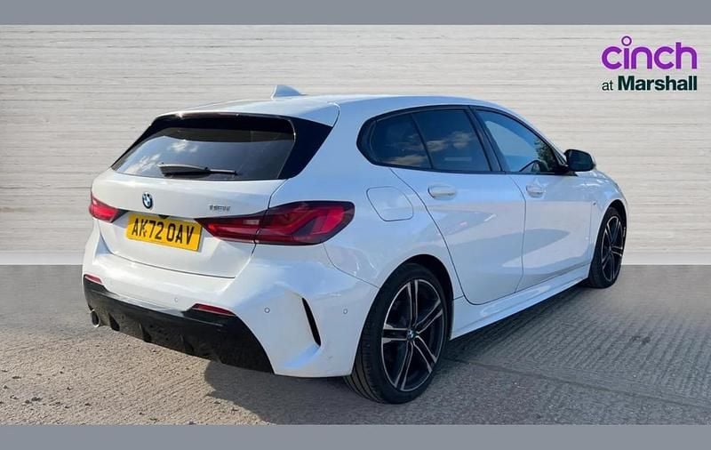 Used BMW 118 M Sport 134 HP (98 kW) 2022 White Hatchback