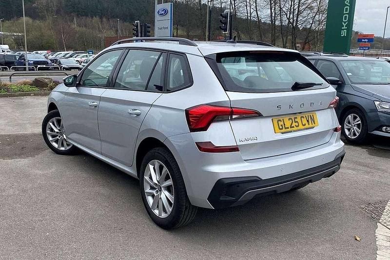 Used Skoda Kamiq SE 70 HP (51 kW) 2025 Brilliant silver SUV