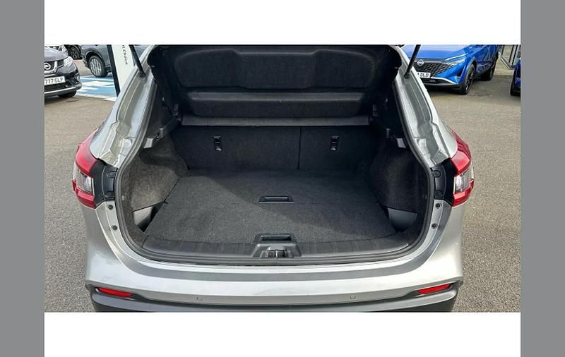 Used Nissan Qashqai Tekna 140 HP (102 kW) 2019 Silver SUV