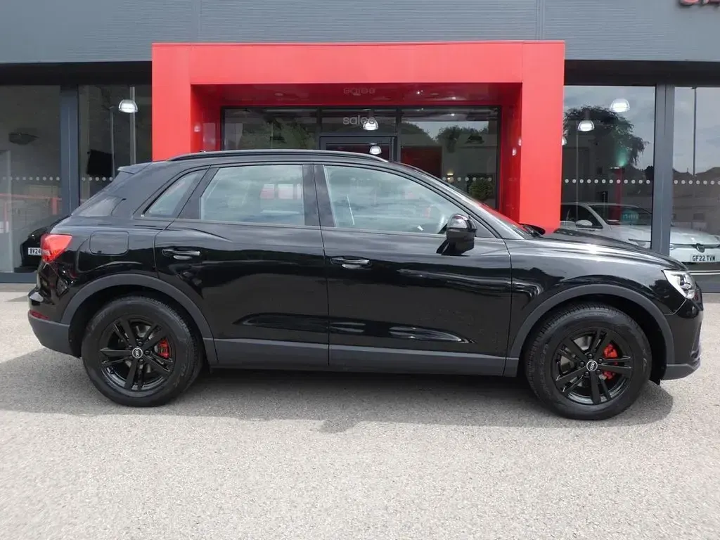 Used Audi Q3 Design 150 HP (110 kW) 2021 Black SUV