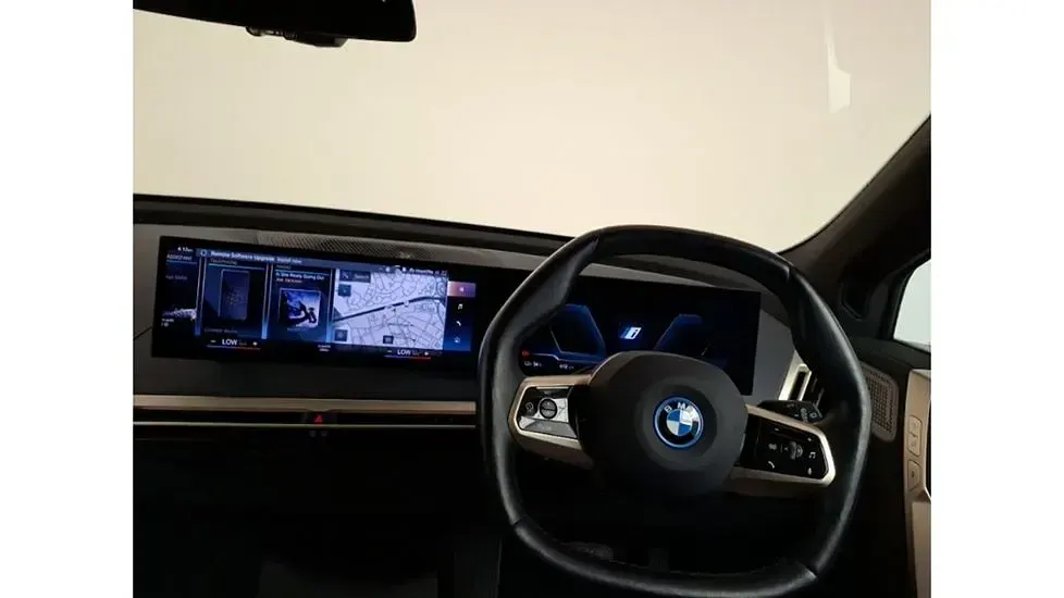 Used BMW iX Comfort Edition 455 kW (619 HP) 2023 White SUV