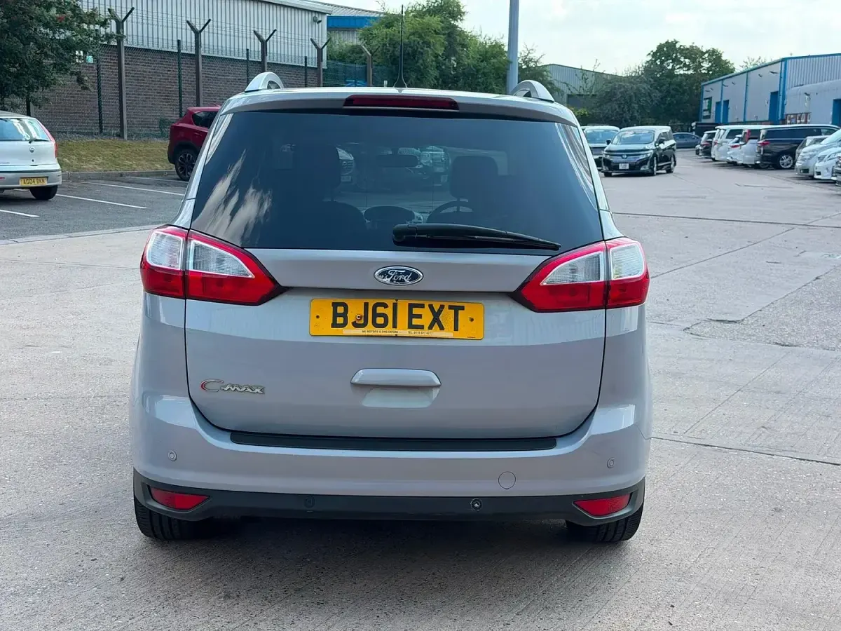Used Ford Grand C-Max Zetec 2011 Silver MPV