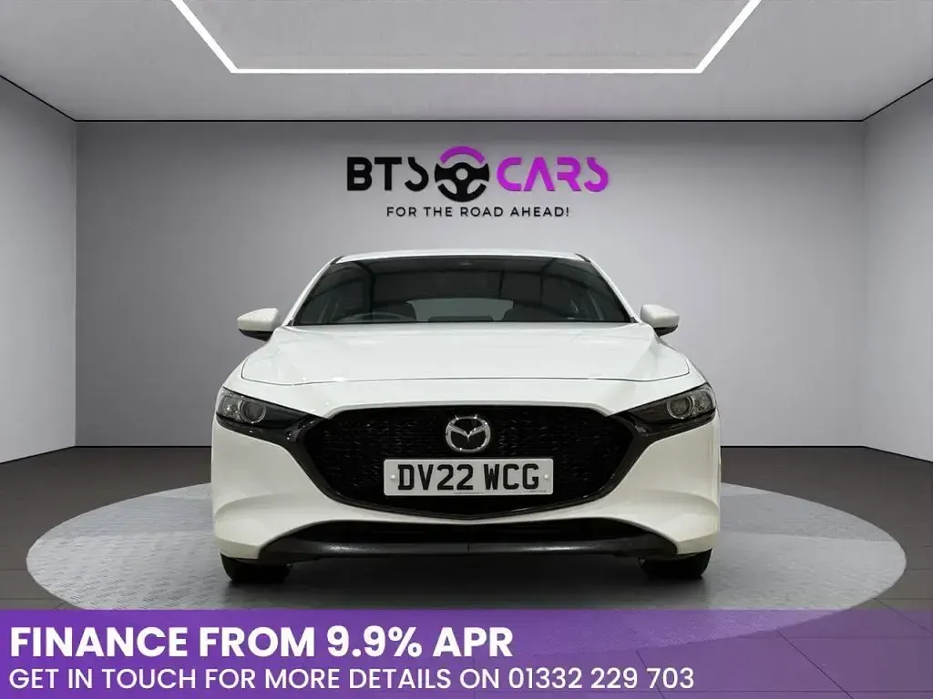Used Mazda 3 122 HP (89 kW) 2022 White Hatchback