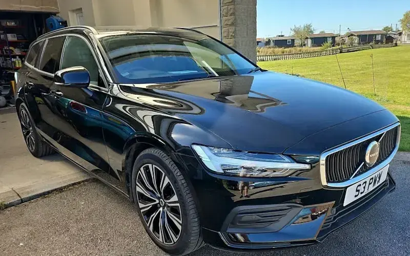Usado Volvo V60 Core 163 HP (119 kW) 2022 Carrinha