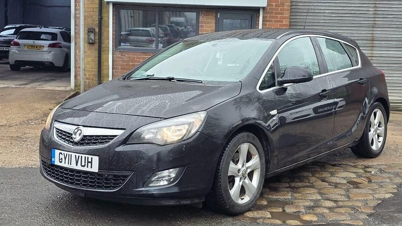 Used Vauxhall Astra SRi 2011 Black Hatchback