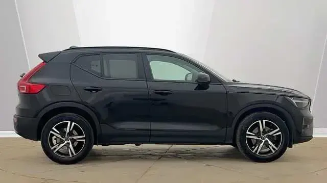 Used Volvo XC40 Plus 161 HP (118 kW) 2024 SUV