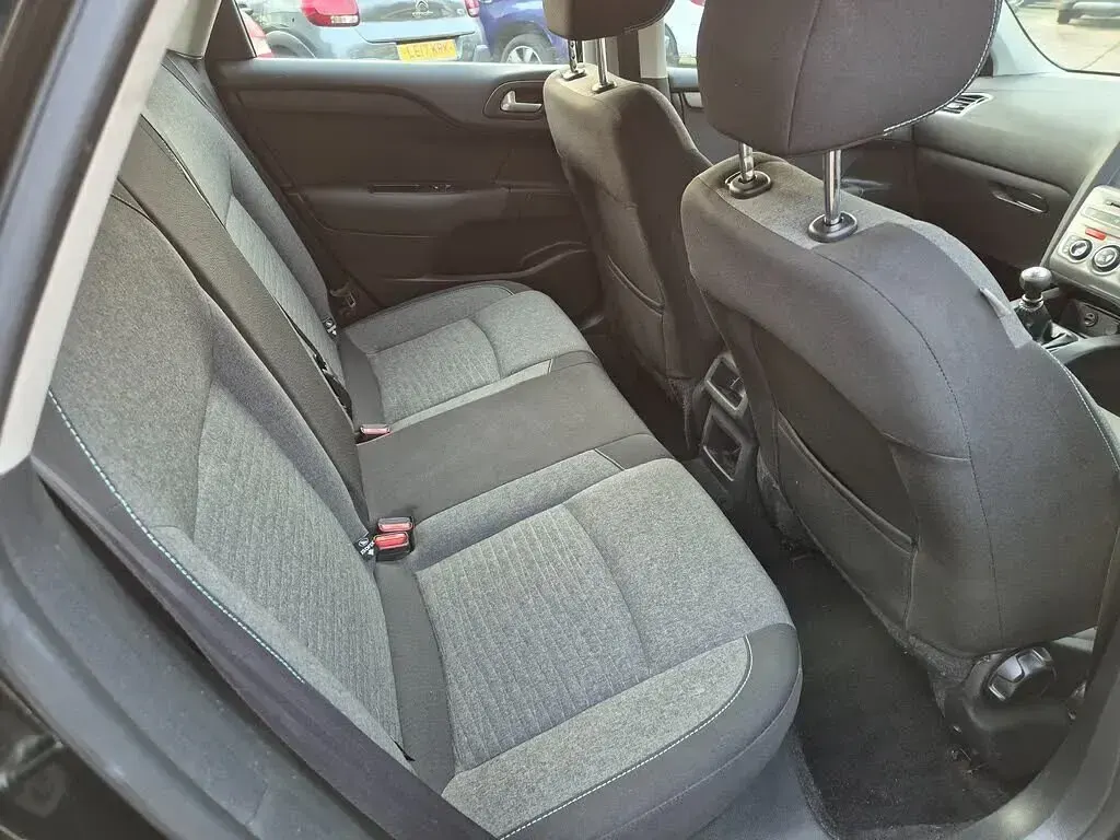 Used Citroën C4 Flair 120 HP (88 kW) 2015 Black Hatchback