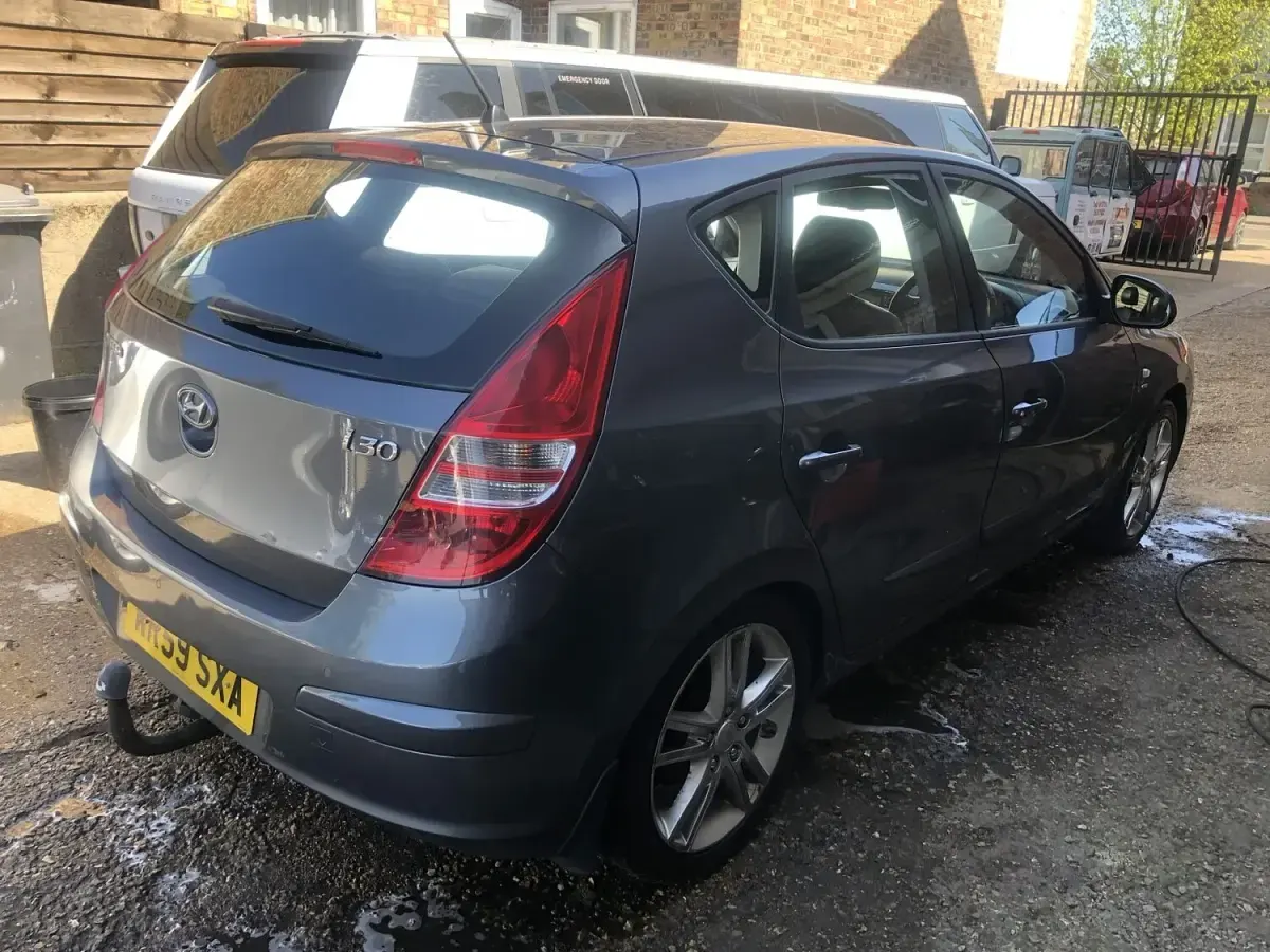 Used Hyundai i30 Premium 116 HP (85 kW) 2009 Grey Hatchback