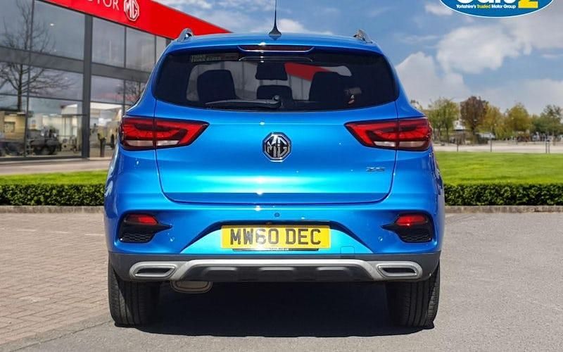 Usado MG ZS Exclusive 106 HP (77 kW) 2023 Azul SUV