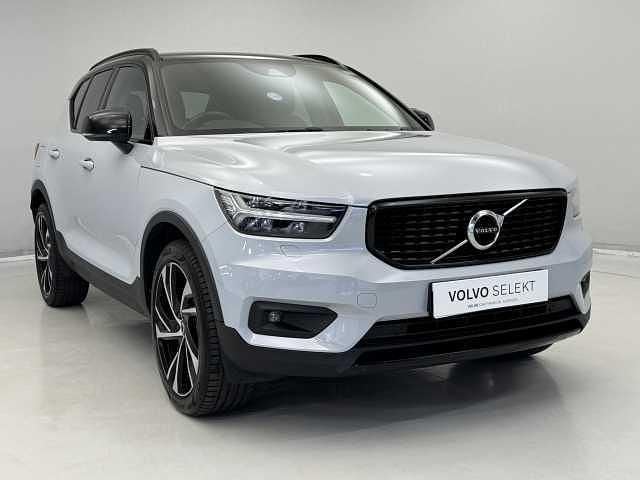 Used Volvo XC40 R-Design Pro 194 HP (142 kW) 2021 SUV