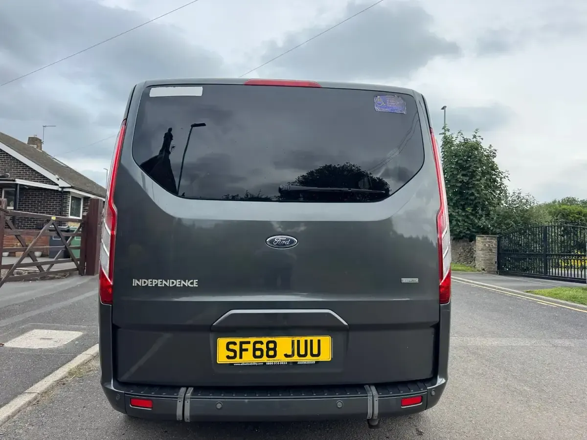 Used Ford Tourneo Titanium 2018 Grey MPV