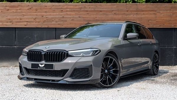 Grey Used 2021 BMW 530e M Sport Estate | £27,588 (Expensive) - Image 1/4