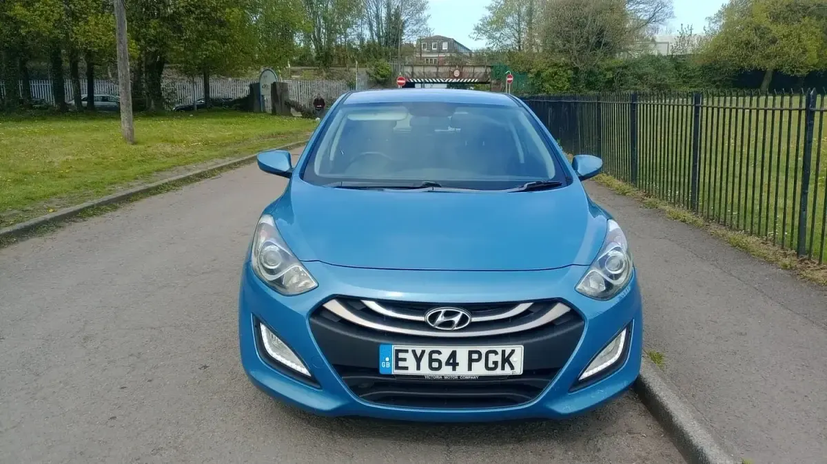 Used Hyundai i30 Active 100 HP (73 kW) 2014 Blue Hatchback